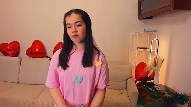 ShanaYock online show from 04-17-26, 07:49