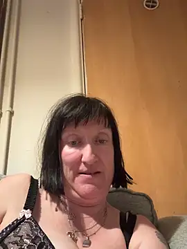 DeliciousDebbie  online show from 04-15-26, 08:31