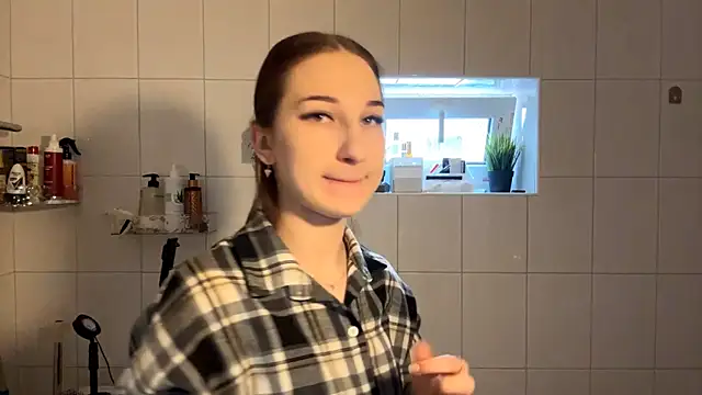 Showcntry online show from 04-13-26, 04:16