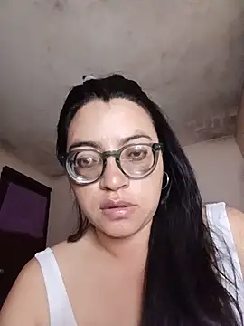 Snapshot of SOFI__10 chatting on 05-25-26, 06:56 SOFI 10 online show from 05-25-26, 06:56
