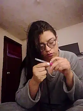 Snapshot of SOFI__10 chatting on 04-23-26, 07:04 SOFI 10 online show from 04-23-26, 07:04