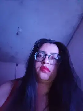 Snapshot of SOFI__10 chatting on 05-15-26, 02:42 SOFI 10 online show from 05-15-26, 02:42