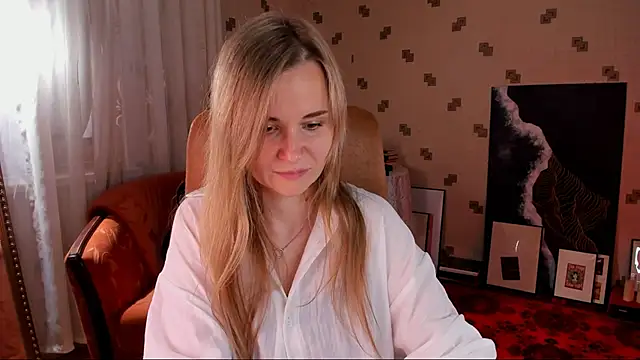 MiaSparkes online show from 06-22-26, 11:18