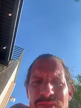 youngwildfreee online show from 04-18-26, 09:37