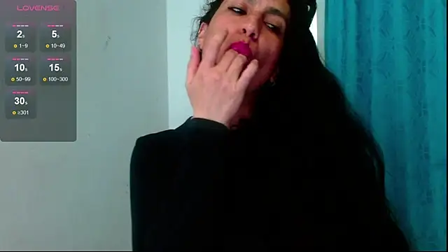 diosa gil online show from 06-14-26, 02:24