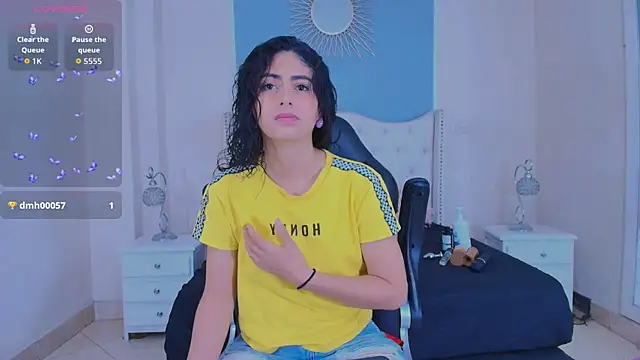 elizabeth santos1 online show from 04-13-26, 10:03