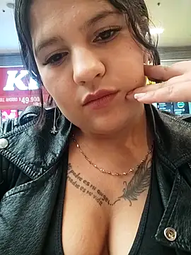 Snapshot of catalella_segura chatting on 04-11-26, 04:54 catalella segura online show from 04-11-26, 04:54