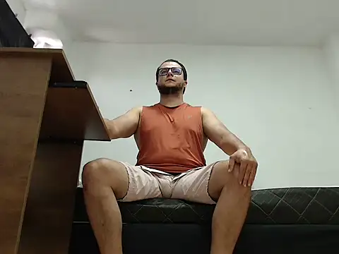 Masterboy00 online show from 04-13-26, 02:43