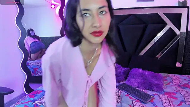 Kary Garcia1 online show from 06-06-26, 01:49