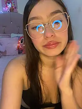 Snapshot of Miakittyyy chatting on 04-14-26, 02:55 Miakittyyy online show from 04-14-26, 02:55