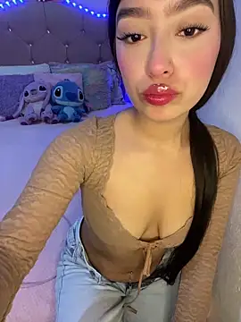 Miakittyyy online show from 05-07-26, 02:09