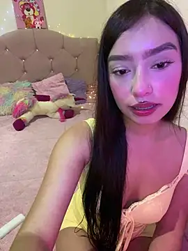 Miakittyyy online show from 04-22-26, 02:13