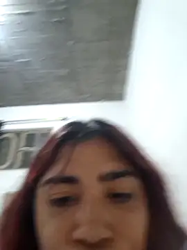 Snapshot of lucyheart_8 chatting on 06-10-26, 01:51 lucyheart 8 online show from 06-10-26, 01:51