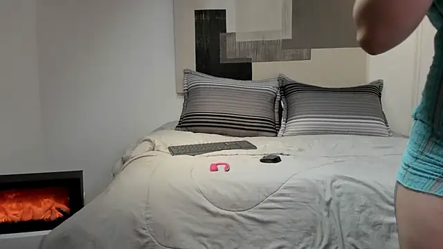 giigii hadidd online show from 05-20-26, 07:22