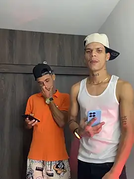 sintabusexo01 online show from 04-10-26, 04:08