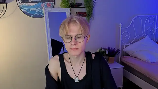 Snapshot of Liam_Blair chatting on 04-11-26, 05:59 Liam Blair online show from 04-11-26, 05:59