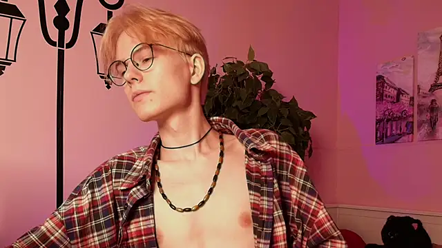 Snapshot of Liam_Blair chatting on 04-15-26, 05:46 Liam Blair online show from 04-15-26, 05:46