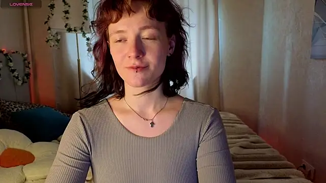 Ricki Bloom online show from 05-11-26, 09:21