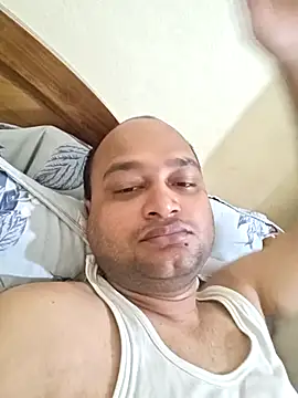 Snapshot of thenudemale chatting on 06-07-26, 05:01 thenudemale online show from 06-07-26, 05:01