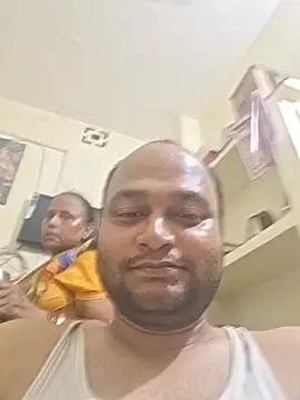 Snapshot of thenudemale chatting on 06-17-26, 05:56 thenudemale online show from 06-17-26, 05:56