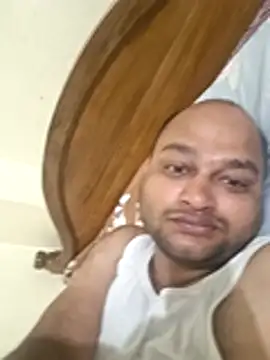 Snapshot of thenudemale chatting on 05-17-26, 05:40 thenudemale online show from 05-17-26, 05:40