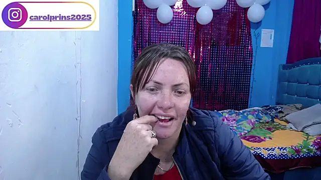 carolinhe26 online show from 04-17-26, 01:36