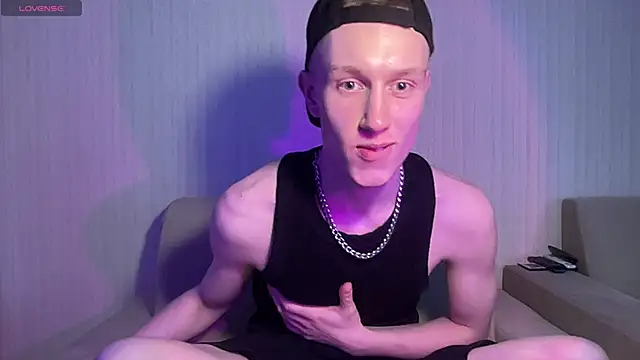 Travis Gracile online show from 04-21-26, 09:16
