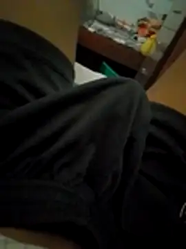 Snapshot of thichgaidambu chatting on 04-10-26, 06:53 thichgaidambu online show from 04-10-26, 06:53