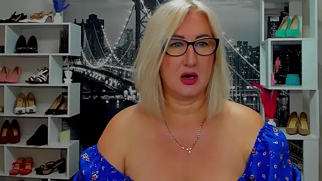 DianaFrances online show from 05-17-26, 11:10