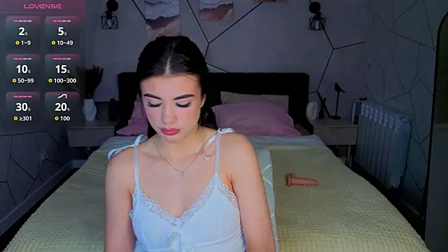 Snapshot of Alisha_Blakee chatting on 06-18-26, 04:56 Alisha Blakee online show from 06-18-26, 04:56