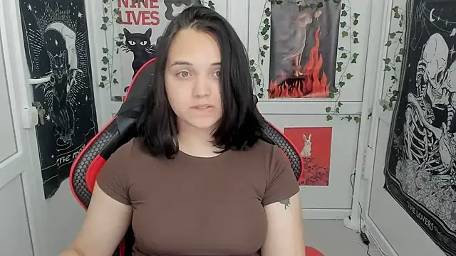 Snapshot of Caroline_cutte chatting on 07-21-26, 06:59 Caroline cutte online show from 07-21-26, 06:59