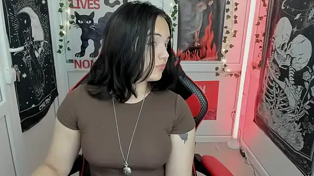 Snapshot of Caroline_cutte chatting on 07-06-26, 09:49 Caroline cutte online show from 07-06-26, 09:49