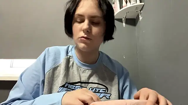 Hissokai online show from 04-10-26, 01:40