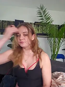 AliceLiddle  online show from 04-14-26, 08:41