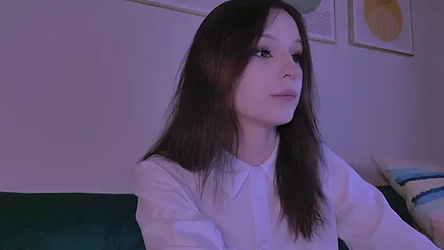 claire bennett  online show from 04-13-26, 01:31