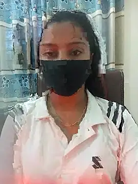 Snapshot of zareen_approach chatting on 06-27-26, 10:54 zareen approach online show from 06-27-26, 10:54
