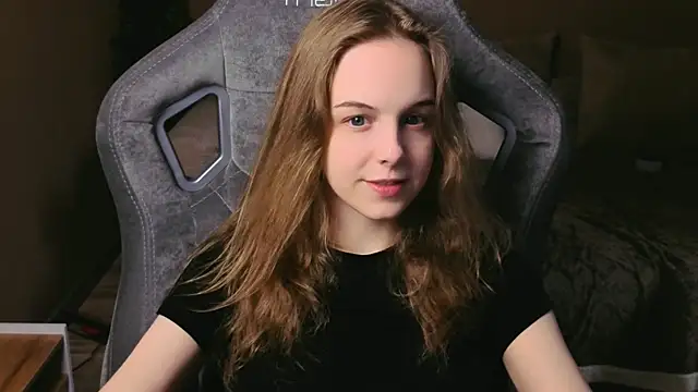 LeiaMurph online show from 06-19-26, 04:24