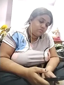 hotsilk21 online show from 05-04-26, 07:06