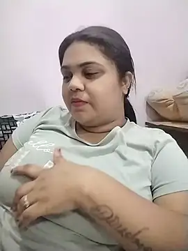 Snapshot of hotsilk21 chatting on 06-18-26, 05:28 hotsilk21 online show from 06-18-26, 05:28