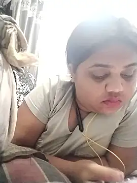 Snapshot of hotsilk21 chatting on 06-16-26, 08:31 hotsilk21 online show from 06-16-26, 08:31