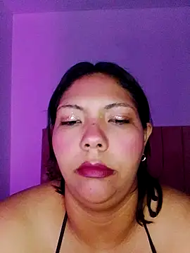 Izel  online show from 04-24-26, 04:03