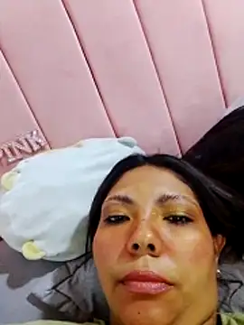 Izel  online show from 05-02-26, 02:39