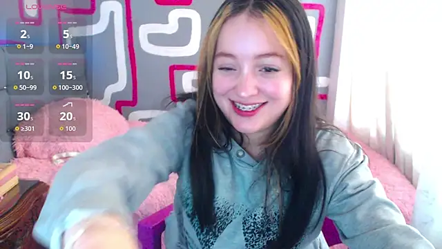 Snapshot of vero_doll12 chatting on 04-26-26, 01:41 vero doll12 online show from 04-26-26, 01:41