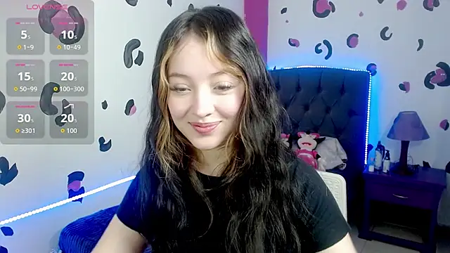 Snapshot of vero_doll12 chatting on 06-14-26, 10:38 vero doll12 online show from 06-14-26, 10:38