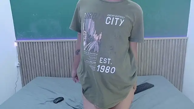 isabellakath online show from 04-12-26, 12:52