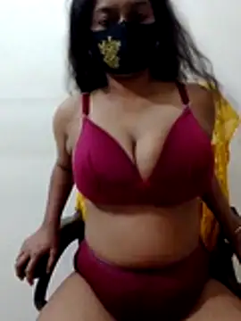 black-woman online show from 04-12-26, 04:21