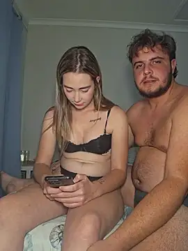 RoxyandRocky online show from 04-22-26, 04:58