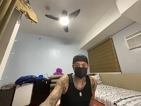 tattoo hottie online show from 04-14-26, 02:33