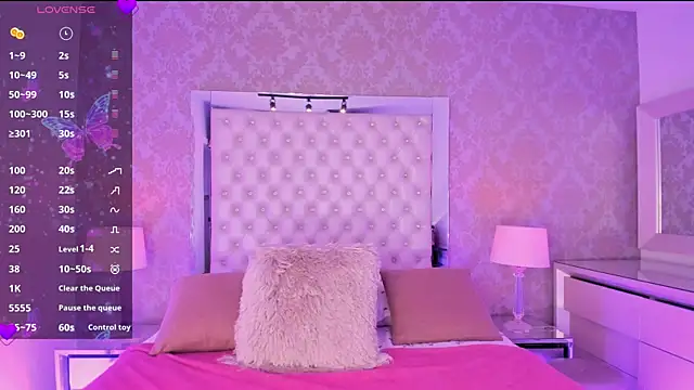 NatashaMilley online show from 04-17-26, 03:31