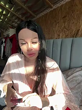 Snapshot of Alenka_ki chatting on 04-27-26, 05:38 Alenka ki online show from 04-27-26, 05:38